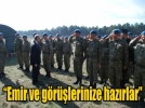 Askerlerle a�a� diktiler