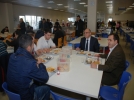 Vali i��ilerle yemek yedi