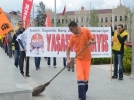 Arkada�lar� kutlad� o �al��t�