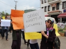 Ta� oca�� kar��t� k�yl�ler yine meydanlarda