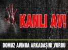 Birlikte ava ��kt��� arkada�lar�n� vurdu