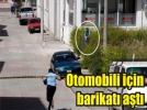 Otomobili u�runa hayat�n� tehlikeye att�