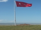 K�ye dev T�rk bayra�� as�ld�