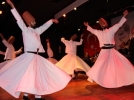 Sema g�sterisi izleyenleri b�y�ledi