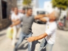 Muhtar imam� tekme tokat d�vd�
