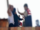 O�lu g�rtla��na b��ak dayad�