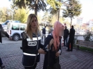 Yurt faresi gen� k�z yakaland�