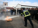 ��rencileri yang�nlara kar�� uyard�lar