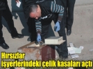 Bir gecede 3 d�kkana girdiler