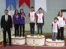 Anneleriyle bocce oynad�lar