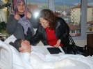 Yang�ndan kurtulan aileye s�rpriz ziyaret