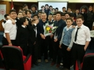 �nl� akademisyen e�itim g�rd��� okulu unutmad�!