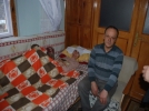 Yata�a mahkum kad�na e�inden �efkat!