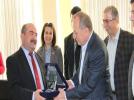 Mengen ve Kad�k�y karde� oldular