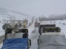 TIR karayolunu kapatt�
