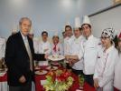 ��renciler madalyalarla d�nd�
