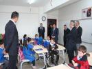 K�rtasiye malzemeleri da��t�ld�