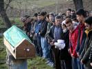 Gen� Eren son yolculu�una g�zya�lar�yla u�urland�
