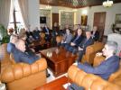 Vali Baru��a ilk ziyaret �zzet Baysal Vakf��ndan