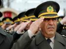 �ehit mezarlar�na karanfil b�rak�ld�