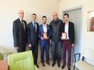 Hay�rsever i�adamlar�ndan e�itime destek
