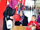 AK GEN�L�K'TEN 'BAYRAM TADINDA' ETK�NL�K