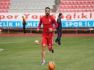 �akmak i�in s�raya girenler