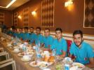 Hokeyciler Yemekte Bulu�tu