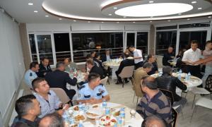 �aydurt �stasyonu�nda iftar