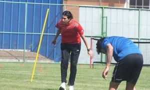 Ebru hoca ipleri eline ald�