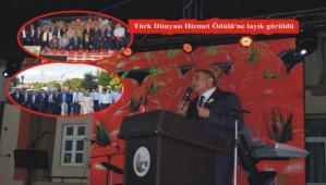 Ba�kan Y�lmaz'a Kosova'da �d�l
