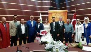 �a�al� ve �z�elik ailelerinin mutlu g�n�