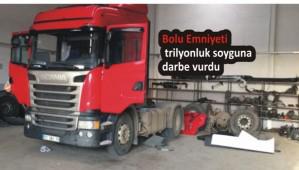 TIR PAR�ACILARI BALTAYI TA�A VURDU