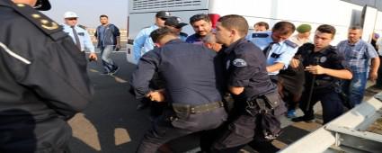 Polisle s���nmac�lar aras�nda gerginlik