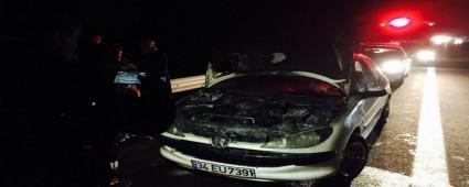 SEY�R HAL�NDEK� OTOMOB�L ALEV ALDI