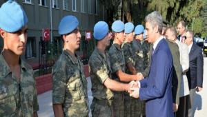 BOLU PROTOKOL�NDEN ASKER VE POL�SLERE MORAL Z�YARET�