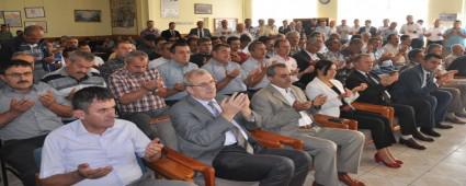 �zel �dare'de gelenek s�r�yor