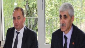 Bolu Emniyet M�d�r� K�z�lkaya muhtarlarla bir araya geldi