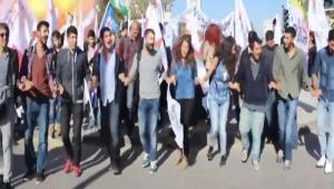 �l�mden k�l pay� kurtuldular