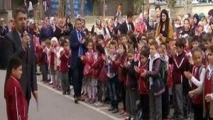 Bir �d�l de okuldan...