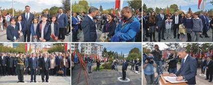 CUMHUR�YET'�M�Z�N 92'NC� YILD�N�M� KUTLAMALARI ANITPARK'TA BA�LADI
