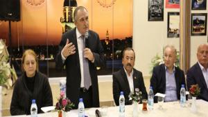 Ba�kan K�k��ler TOK�'de oturanlarla bir araya geldi