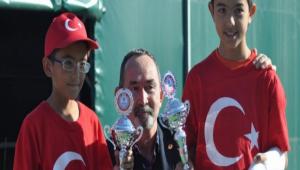 Raketler Cumhuriyet i�in kap��t�