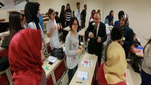 Di� hekimlerine karanfil da��tt�