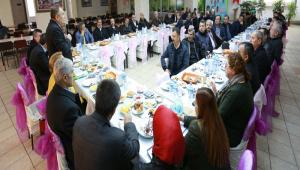 Ba�kan Y�lmaz, muhtarlarla bir araya geldi