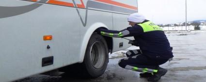 Otob�slerde lastik denetimi