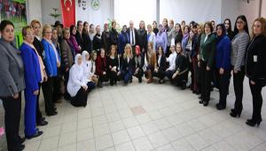 Kad�nlar 81. y�l� b�yle kutlad�!