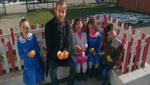Gen�lik Meclisi'nden minik ��rencilere ziyaret