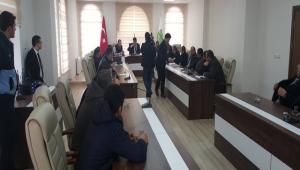 12 galeri b�rosunun 9'u kiraland�