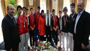 �Sporculara deste�imiz sonsuzdur�